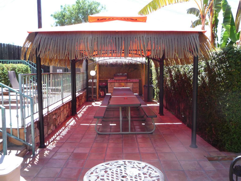 Woodland Hills Calabasas Guesthouses Лос Анджелис Екстериор снимка