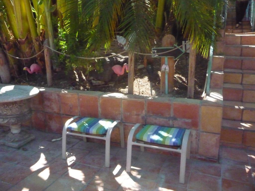 Woodland Hills Calabasas Guesthouses Лос Анджелис Екстериор снимка