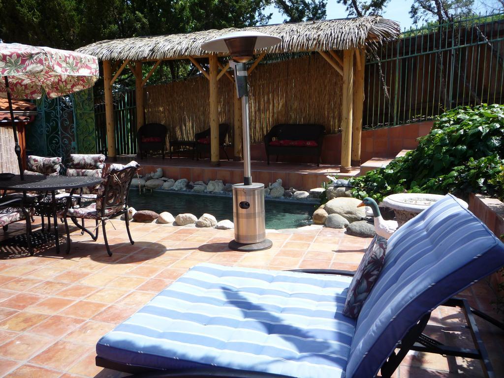 Woodland Hills Calabasas Guesthouses Лос Анджелис Екстериор снимка
